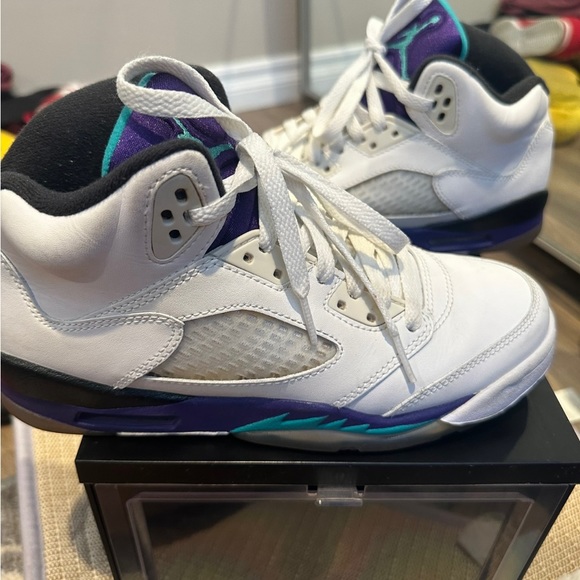 Jordan Retro 5 - Picture 1 of 5